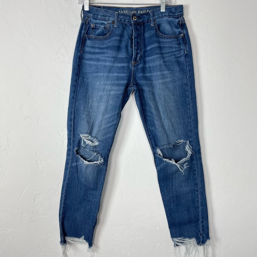 American Eagle Jeans Denim Blue Wash Hi Rise Girlfriend‎ Button Fly Ripped Holes